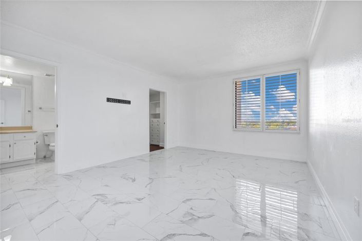 Image No.19-2 Bed Apartment for sale