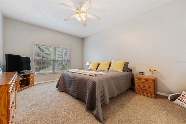 Image No.12-3 Bed House for sale