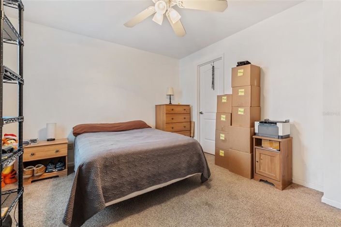 Image No.15-3 Bed House for sale