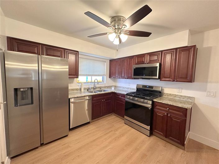 Image No.2-3 Bed House for sale