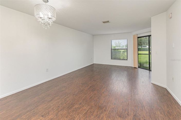 Image No.8-Appartement de 2 chambres à vendre à Saint John