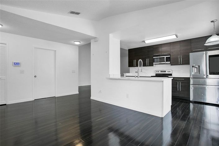 Image No.11-3 Bed Apartment for sale