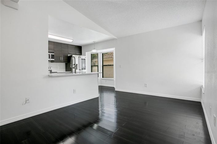 Image No.12-3 Bed Apartment for sale