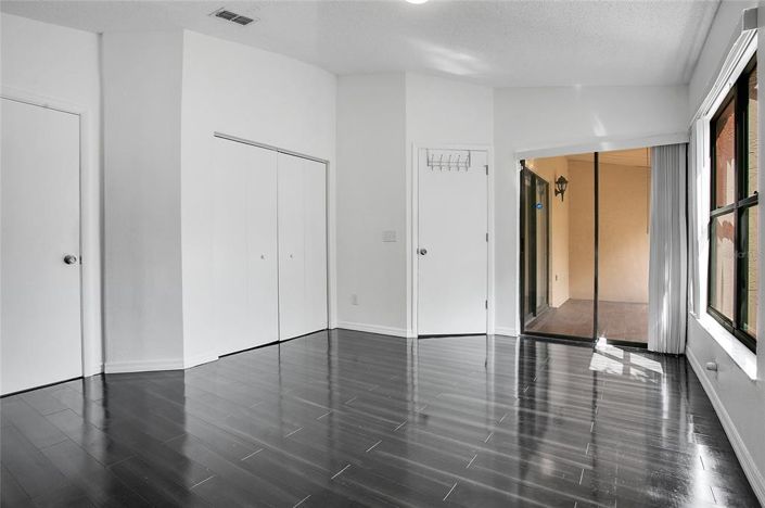 Image No.17-3 Bed Apartment for sale