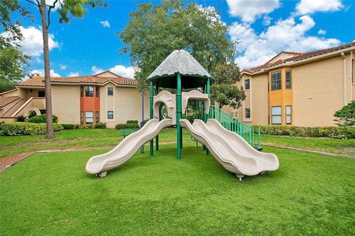 Image No.24-3 Bed Apartment for sale