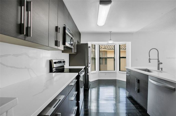 Image No.8-3 Bed Apartment for sale