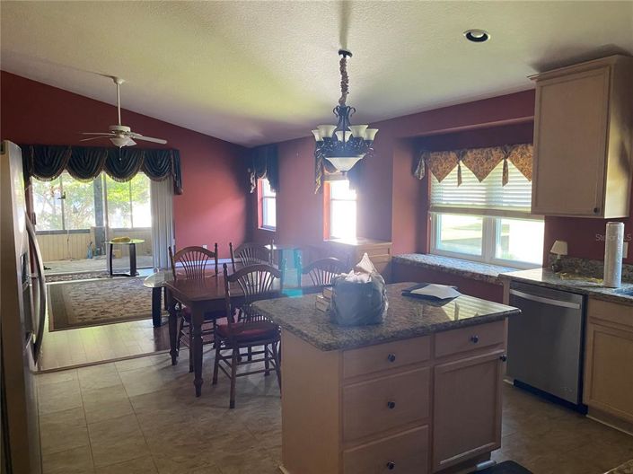 Image No.5-Maison de 4 chambres à vendre à Saint John