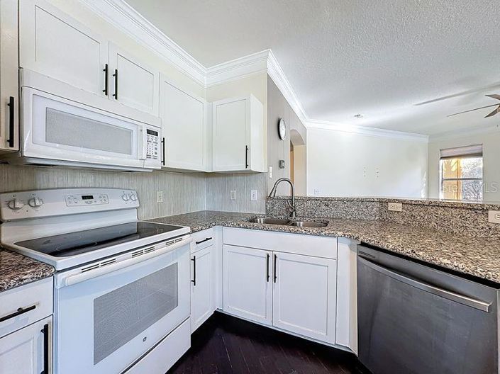 Image No.11-2 Bed Apartment for sale