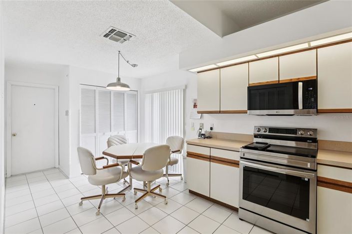 Image No.10-Maison de 2 chambres à vendre à Saint John