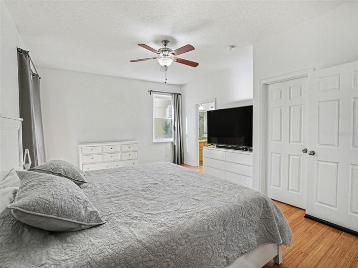 Image No.23-5 Bed House for sale