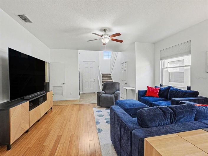 Image No.3-5 Bed House for sale