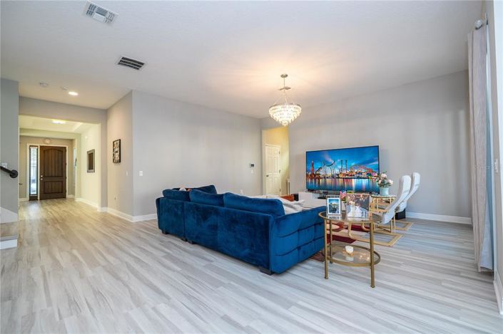 Image No.25-4 Bed House for sale