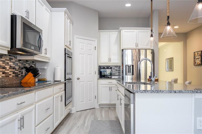 Image No.30-4 Bed House for sale