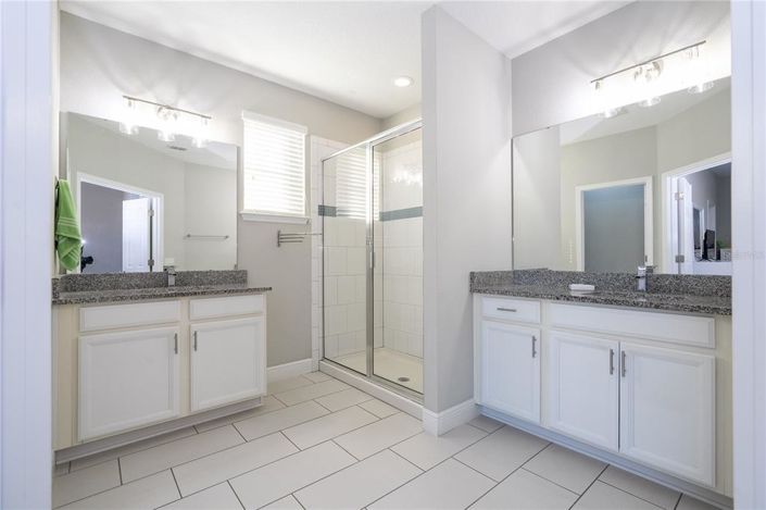 Image No.45-4 Bed House for sale