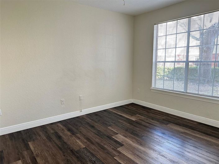 Image No.20-2 Bed Apartment for sale