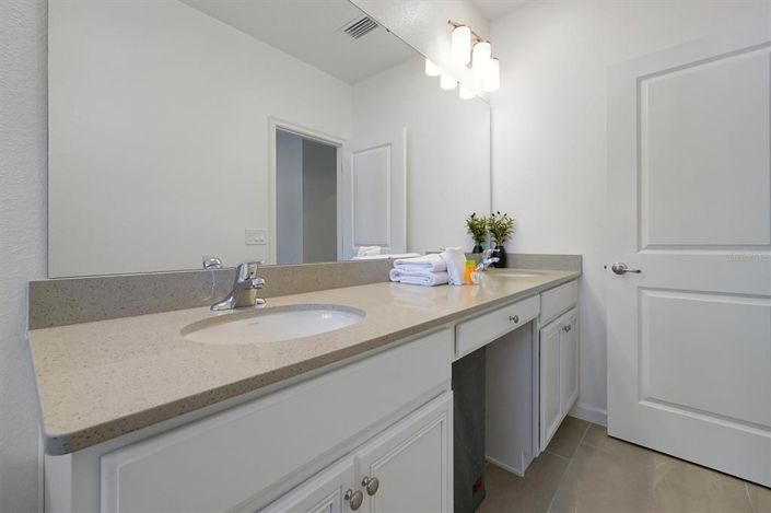 Image No.30-Maison de ville de 5 chambres à vendre à Saint John