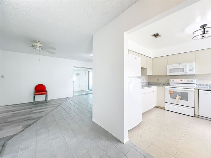 Image No.14-3 Bed House for sale