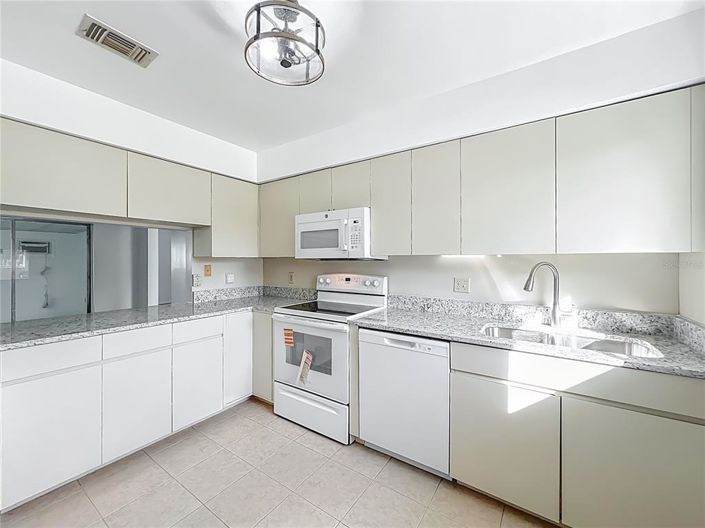 Image No.16-3 Bed House for sale