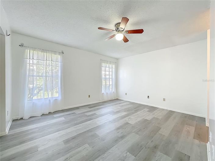 Image No.36-3 Bed House for sale