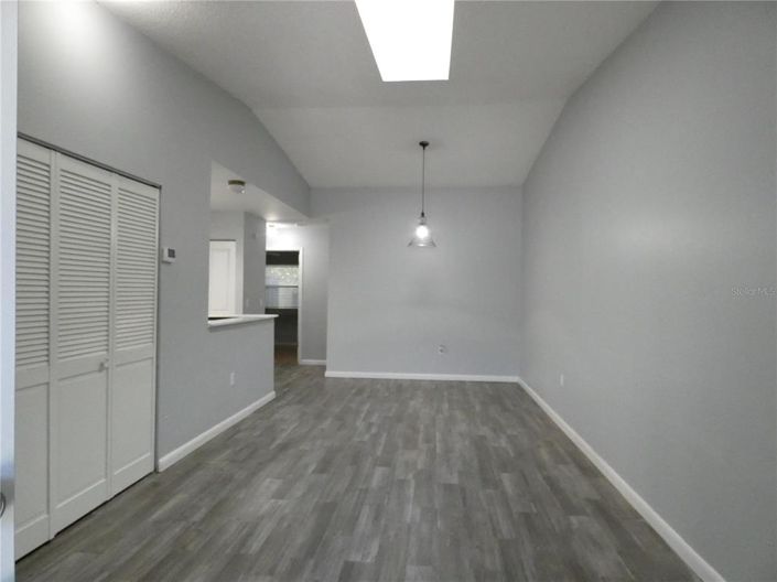 Image No.2-3 Bed Townhouse for sale