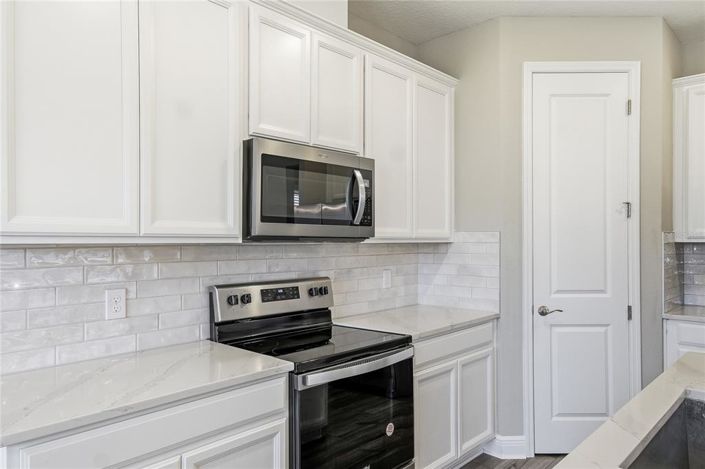 Image No.15-4 Bed House for sale