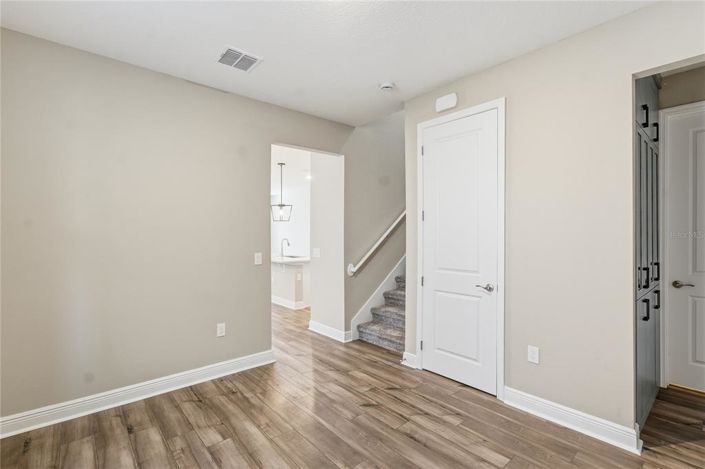 Image No.20-4 Bed House for sale