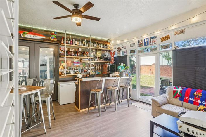 Image No.31-4 Bed House for sale