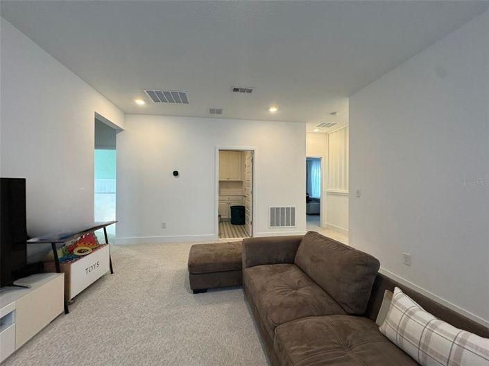 Image No.32-4 Bed House for sale