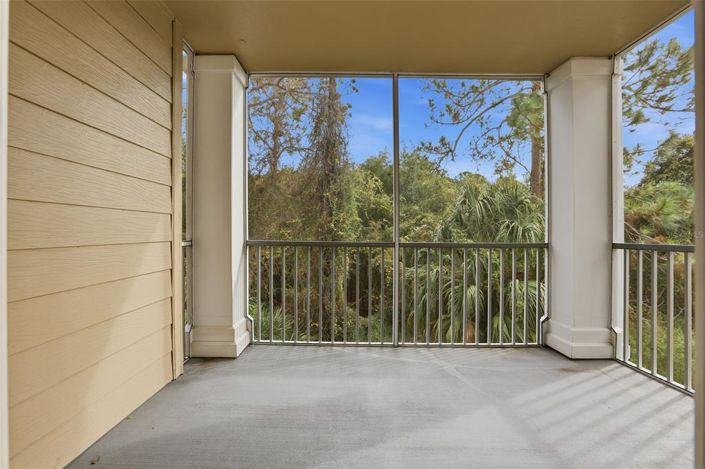 Image No.25-Appartement de 2 chambres à vendre à Saint John