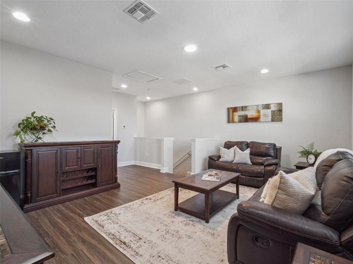 Image No.20-5 Bed House for sale