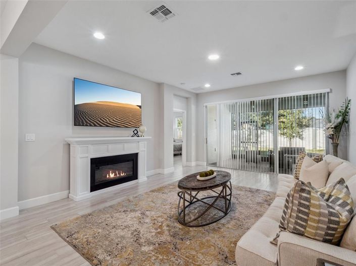 Image No.7-5 Bed House for sale