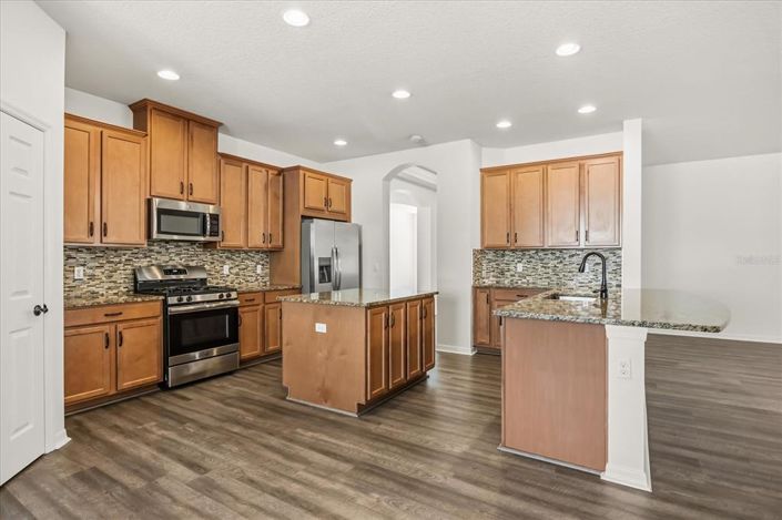 Image No.16-4 Bed House for sale