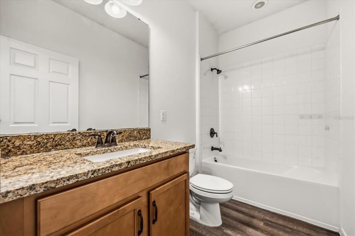 Image No.20-4 Bed House for sale