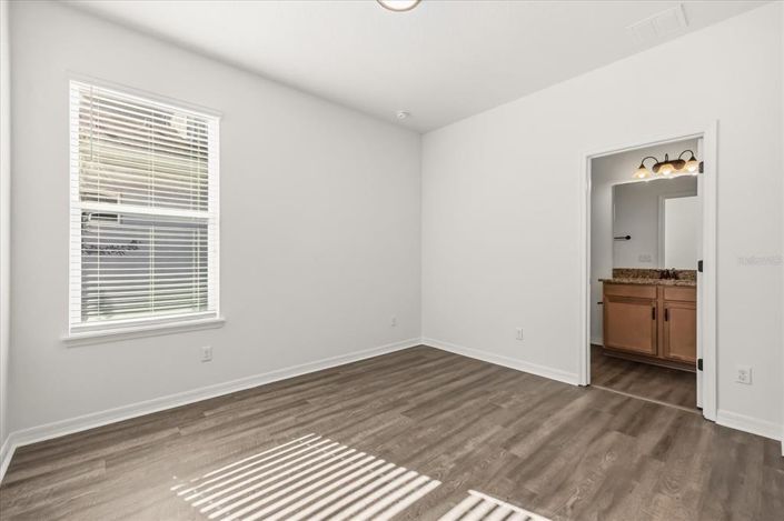 Image No.34-4 Bed House for sale