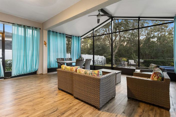 Image No.25-3 Bed House for sale