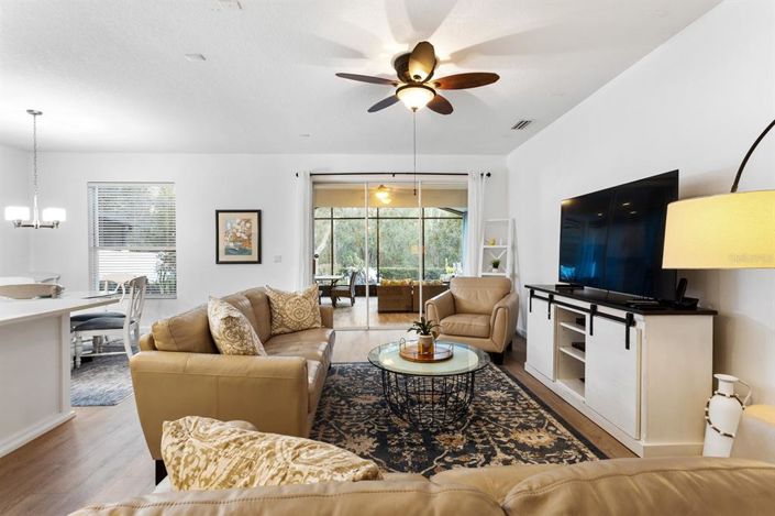 Image No.8-3 Bed House for sale