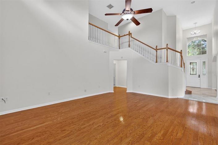 Image No.18-4 Bed House for sale