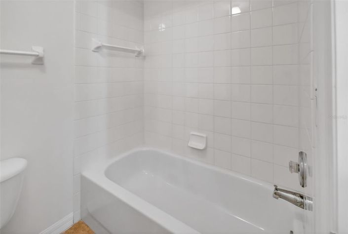 Image No.40-4 Bed House for sale