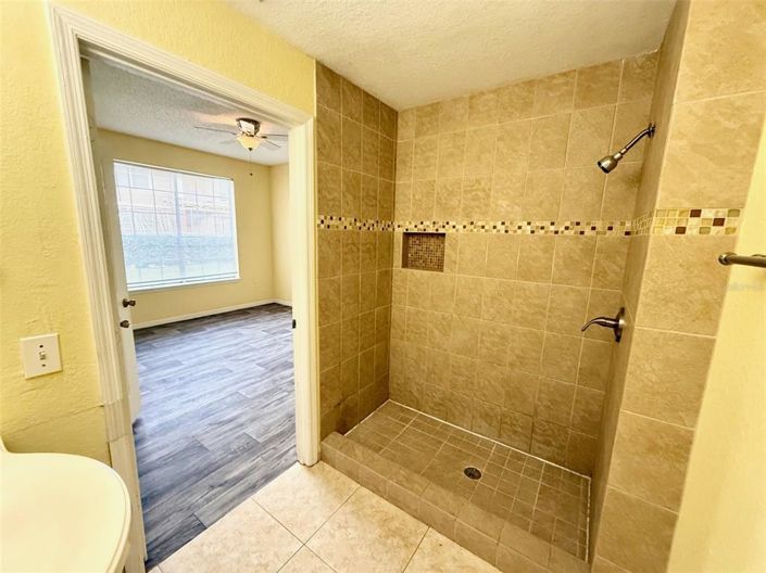 Image No.8-Appartement de 2 chambres à vendre à Saint John