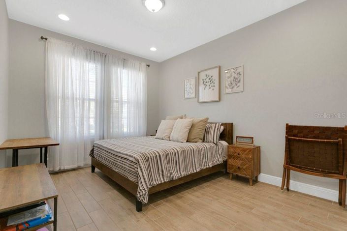 Image No.29-5 Bed House for sale