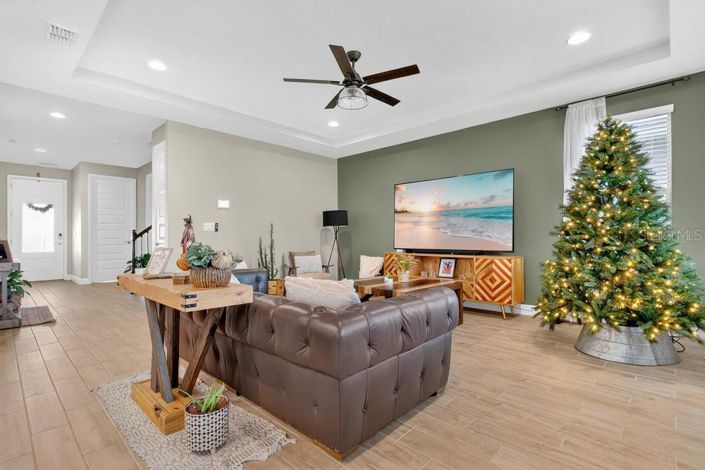 Image No.3-5 Bed House for sale