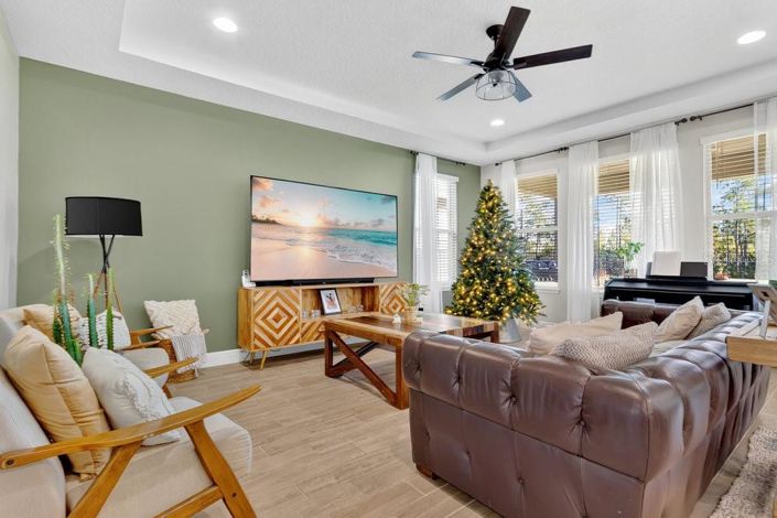 Image No.6-5 Bed House for sale