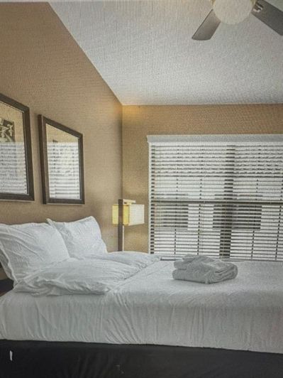 Image No.11-4 Bed Townhouse for sale