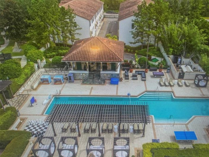 Image No.16-4 Bed Townhouse for sale