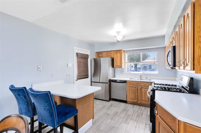 Image No.14-2 Bed House for sale