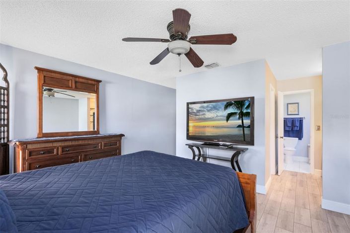 Image No.16-2 Bed House for sale