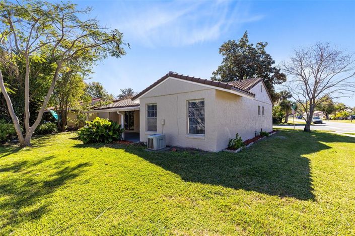 Image No.25-2 Bed House for sale