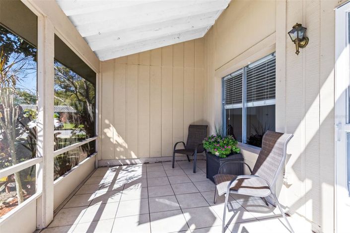 Image No.6-2 Bed House for sale