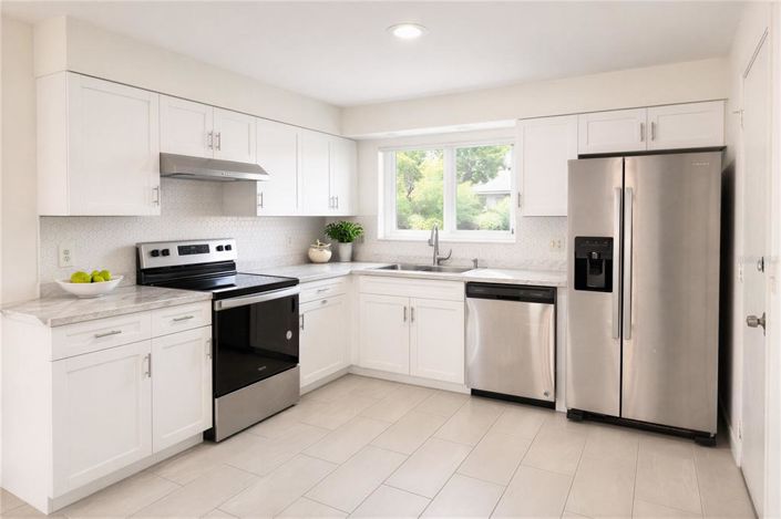 Image No.6-2 Bed House for sale