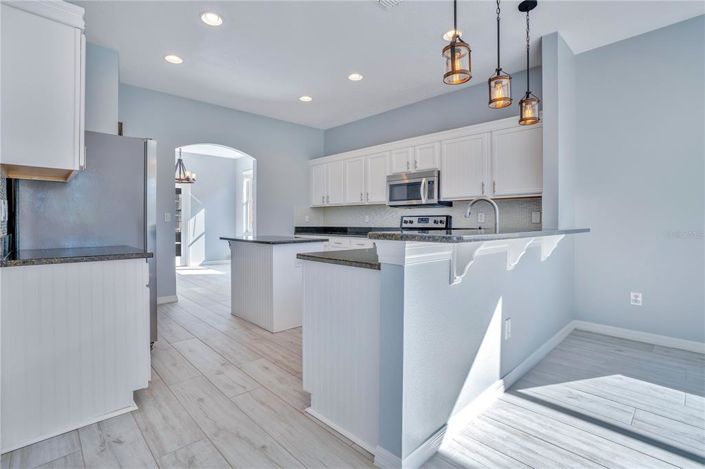 Image No.14-4 Bed House for sale